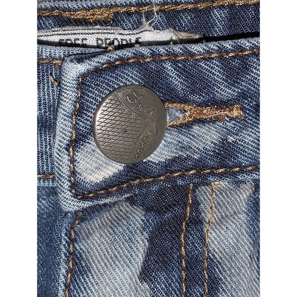 Free People Women's Blue Striped Short Shorts Size 26/US 2 Distressed - Picture 9 of 13